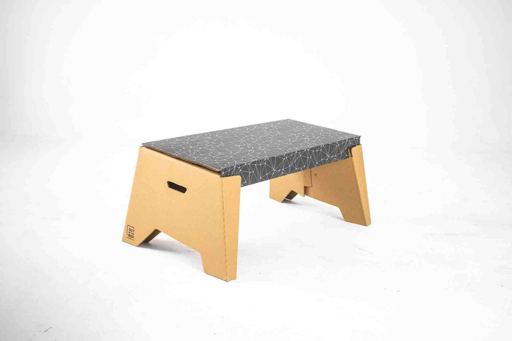 Black Desk