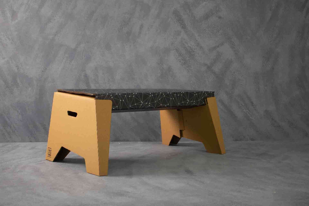 Black Desk